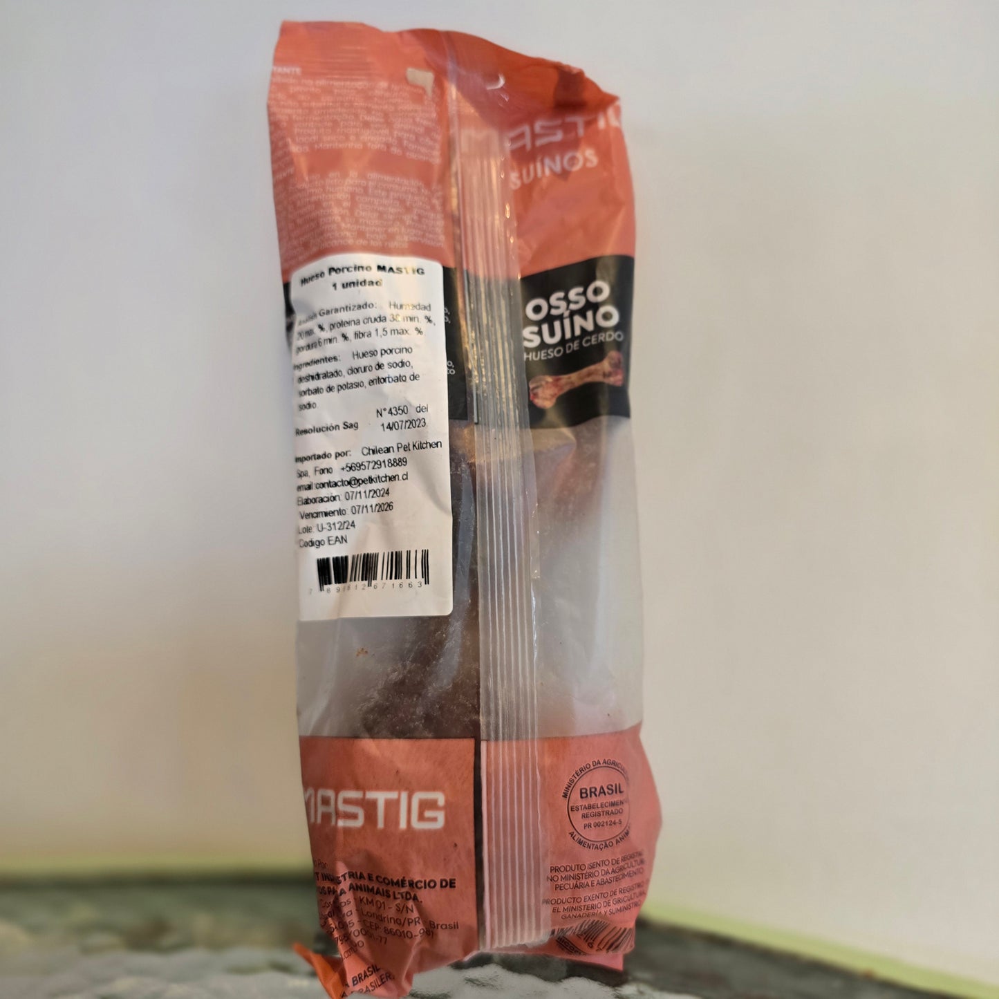 Hueso de Cerdo Premium — Resistente, Natural y Delicioso para Masticadores Intensos